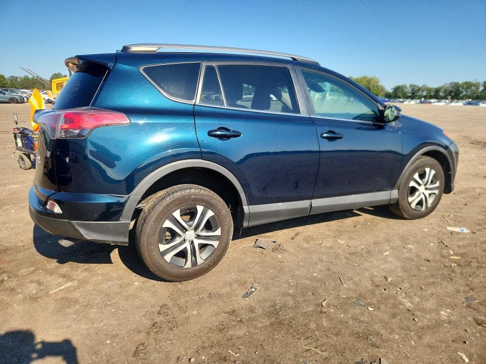2018 TOYOTA RAV4 LE 3