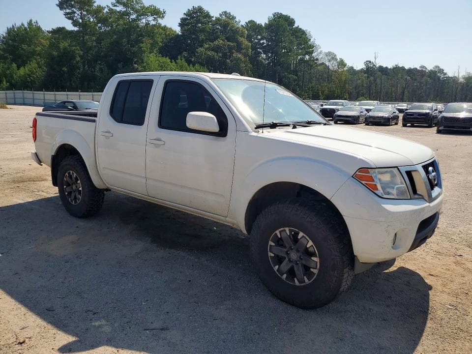 2017 NISSAN FRONTIER PRO-4X 4