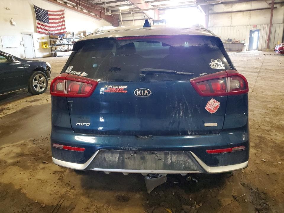 2019 KIA NIRO LX 6