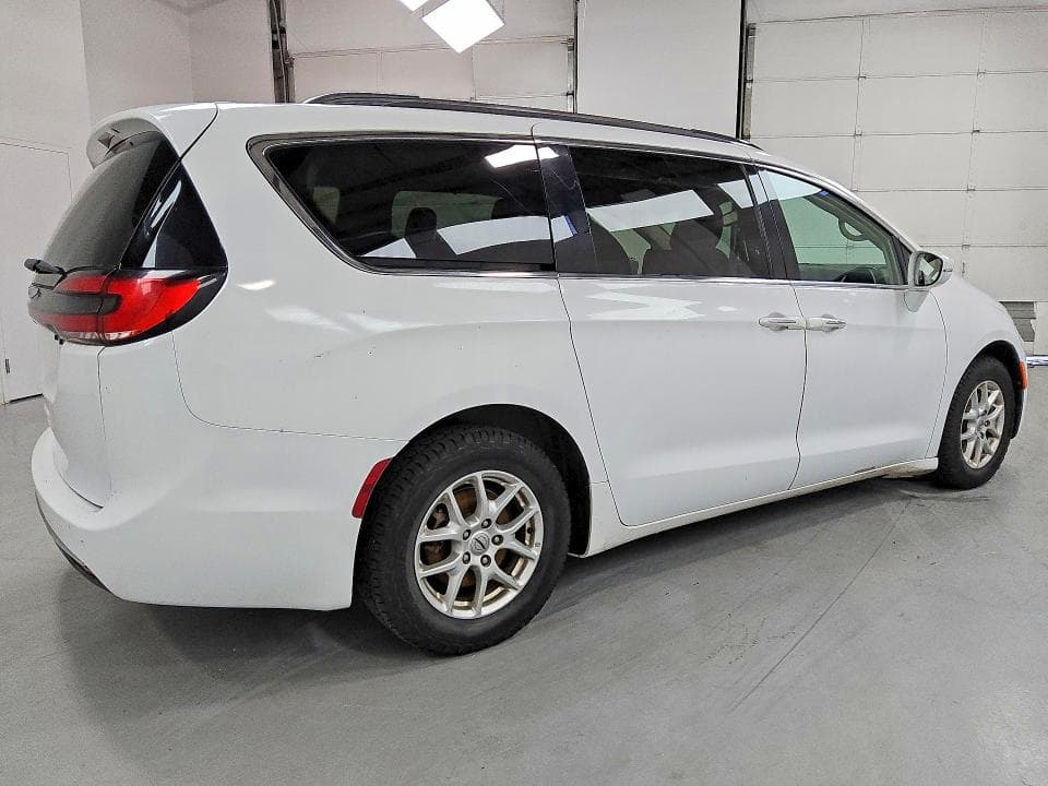 2021 CHRYSLER PACIFICA TOURING L 3