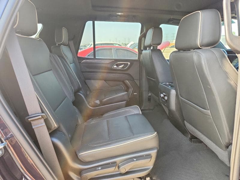 2023 GMC YUKON SLT 10