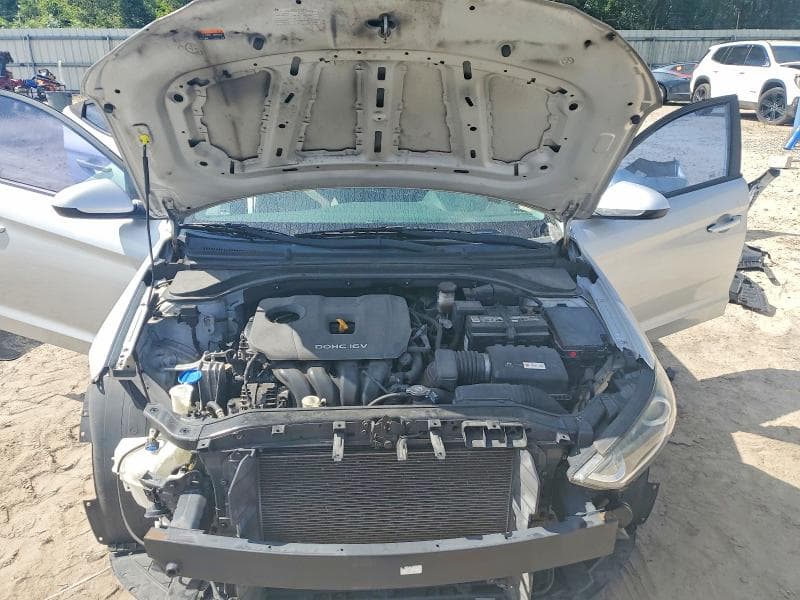 2017 HYUNDAI ELANTRA SE 11