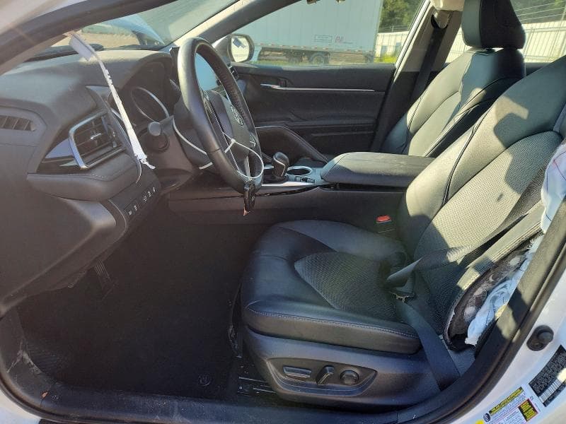 2023 TOYOTA CAMRY XLE 7