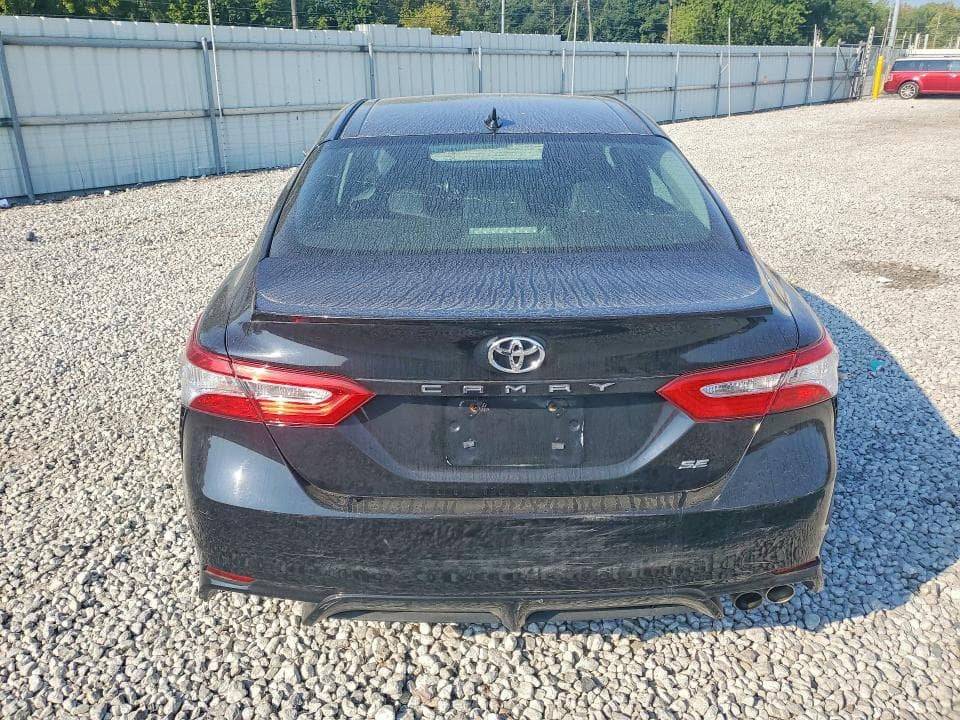 2020 TOYOTA CAMRY SE 6