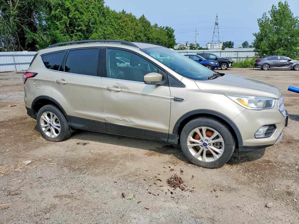 2018 FORD ESCAPE SE 4