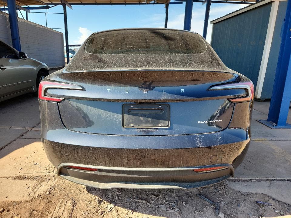 2025 TESLA MODEL 3 6