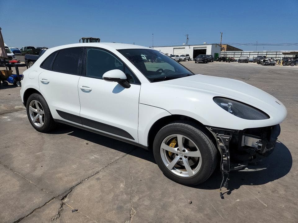 2020 PORSCHE MACAN 4
