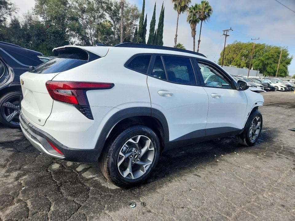 2026 CHEVROLET TRAX 1LT 3