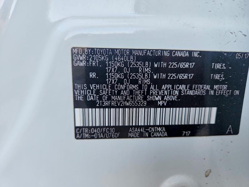 2017 TOYOTA RAV4 XLE 13