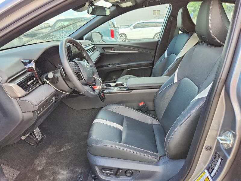 2025 TOYOTA CAMRY SE 7