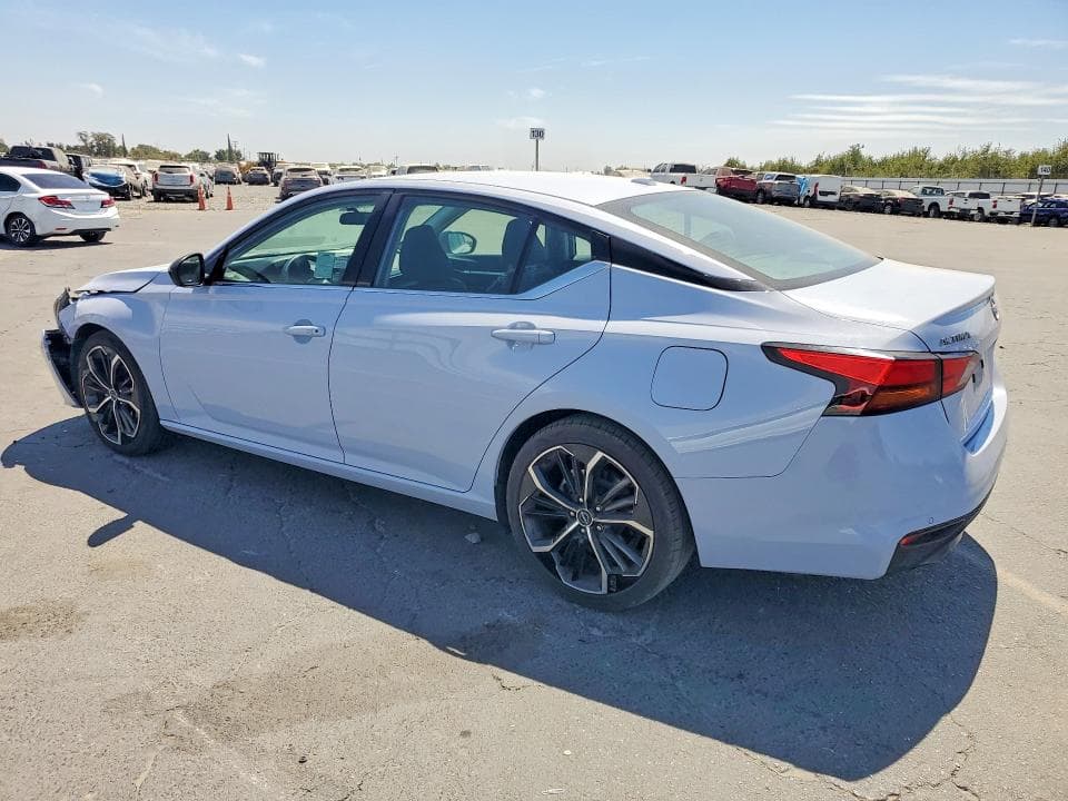 2024 NISSAN ALTIMA SR 2