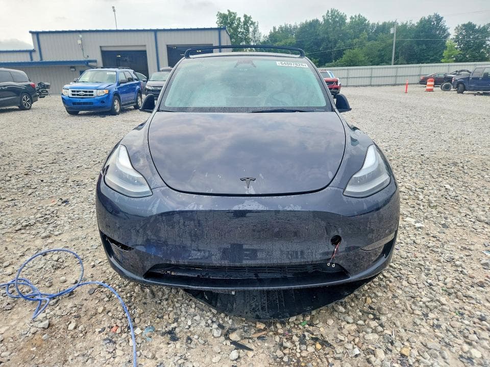 2024 TESLA MODEL Y 5