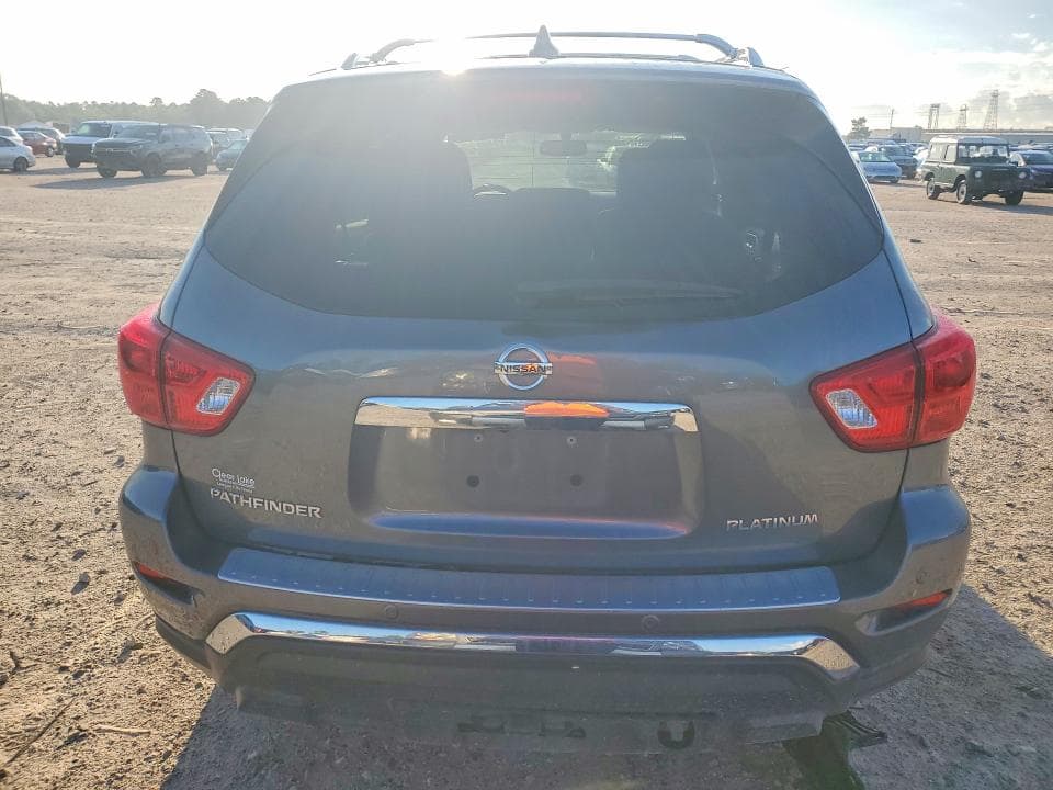 2020 NISSAN PATHFINDER PLATINUM 6