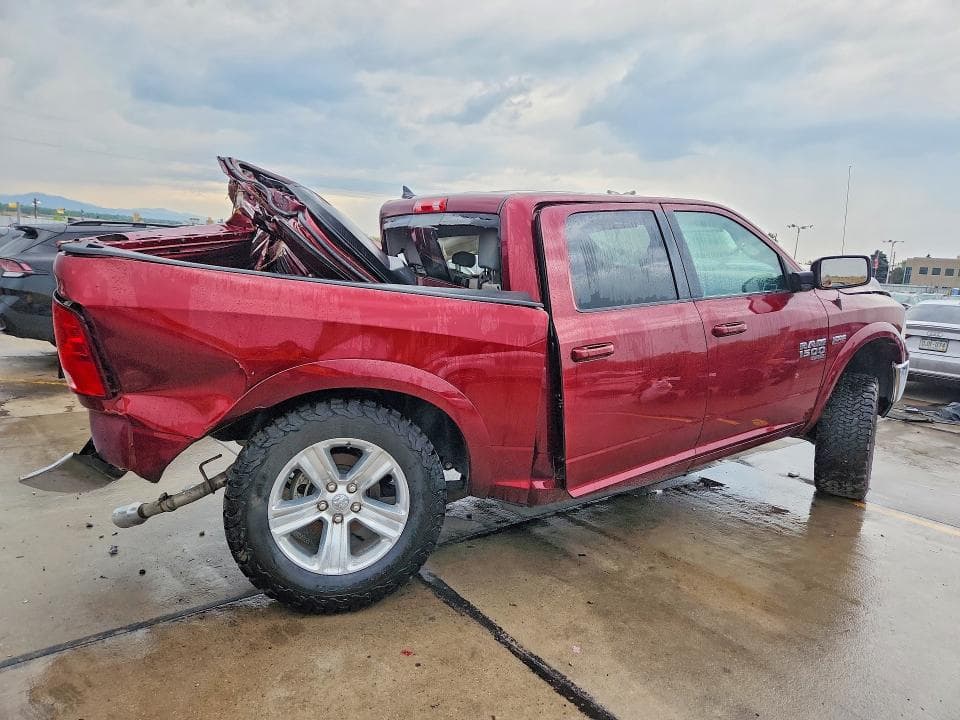 2019 RAM 1500 CLASSIC SLT 3