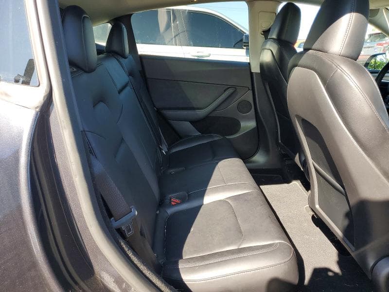 2024 TESLA MODEL Y 10