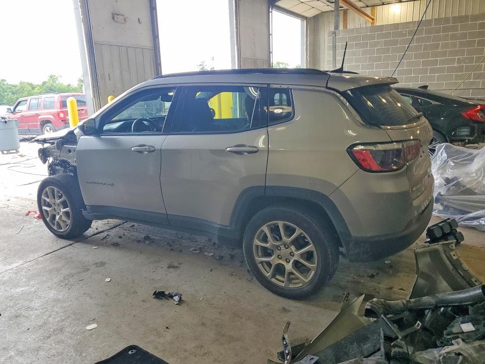 2022 JEEP COMPASS LATITUDE LUX 2