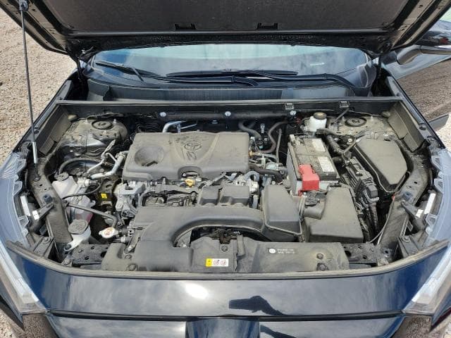 2025 TOYOTA RAV4 XLE 12