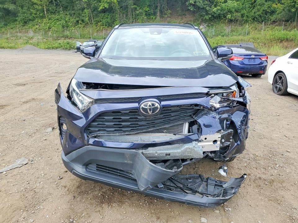 2021 TOYOTA RAV4 XLE 5