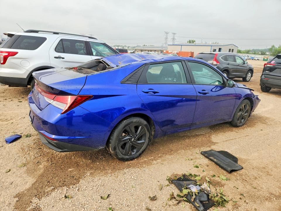 2022 HYUNDAI ELANTRA SEL 3