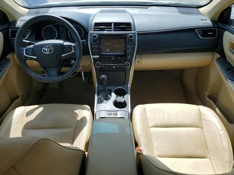 2017 TOYOTA CAMRY XLE 8