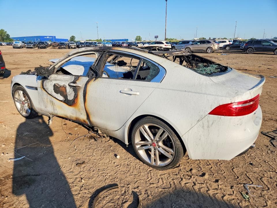 2017 JAGUAR XE PREMIUM 2