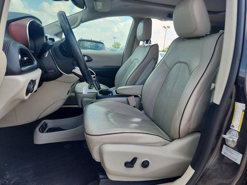 2017 CHRYSLER PACIFICA LIMITED 7