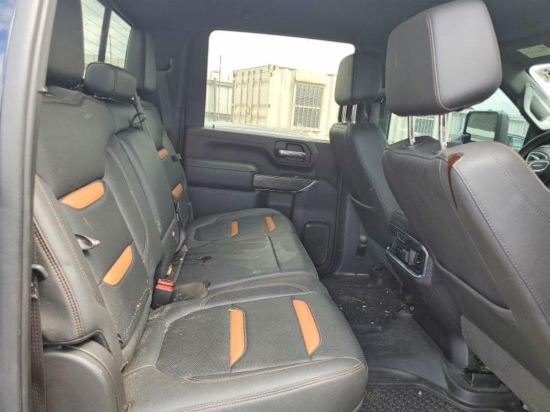 2023 GMC SIERRA K2500 AT4 10