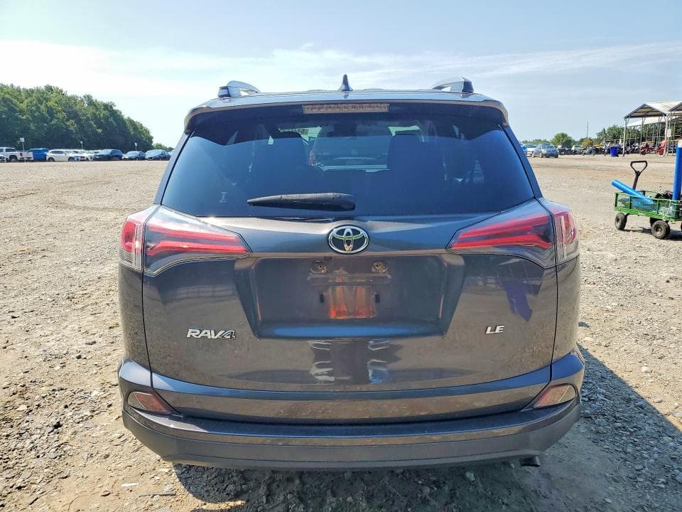 2018 TOYOTA RAV4 LE 6