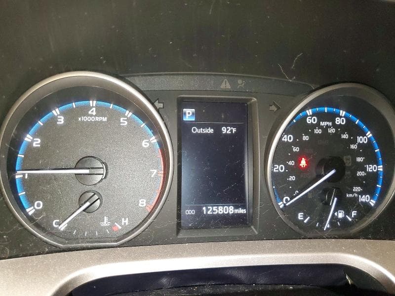 2018 TOYOTA RAV4 LE 9
