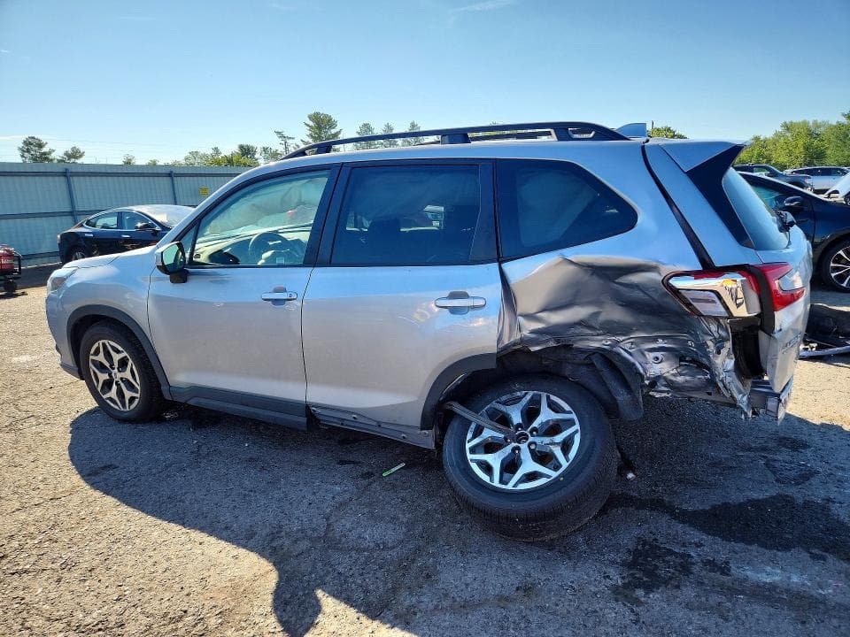 2022 SUBARU FORESTER PREMIUM 2