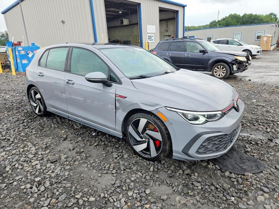 2022 VOLKSWAGEN GTI SE 4