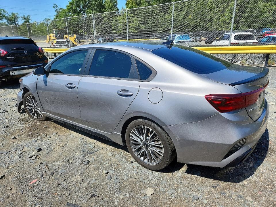 2023 KIA FORTE GT LINE 2