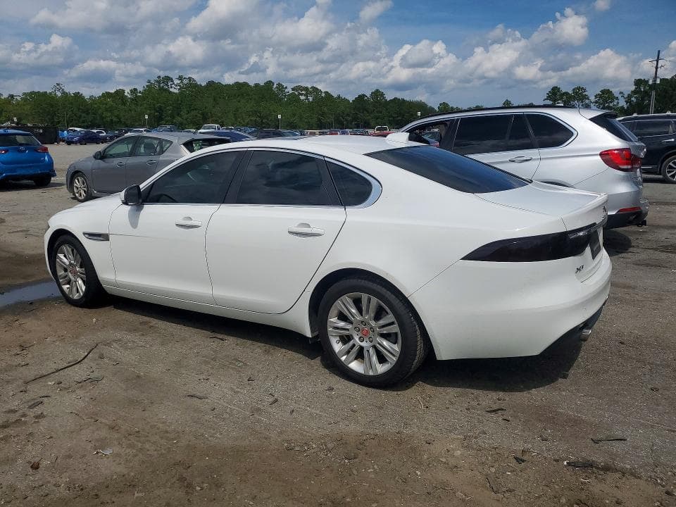2017 JAGUAR XF PREMIUM 2