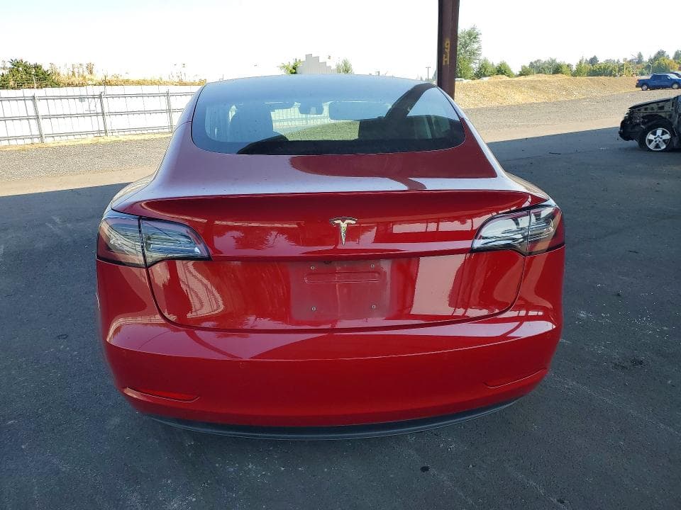 2018 TESLA MODEL 3 6
