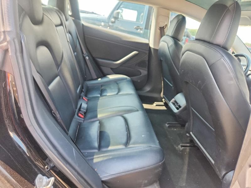 2018 TESLA MODEL 3 10