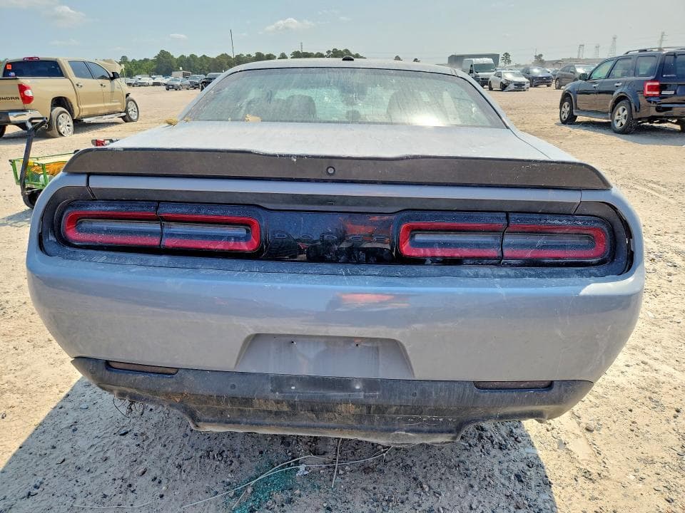 2022 DODGE CHALLENGER R/T 6