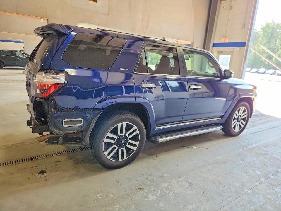 2018 TOYOTA 4RUNNER LIMITED 3
