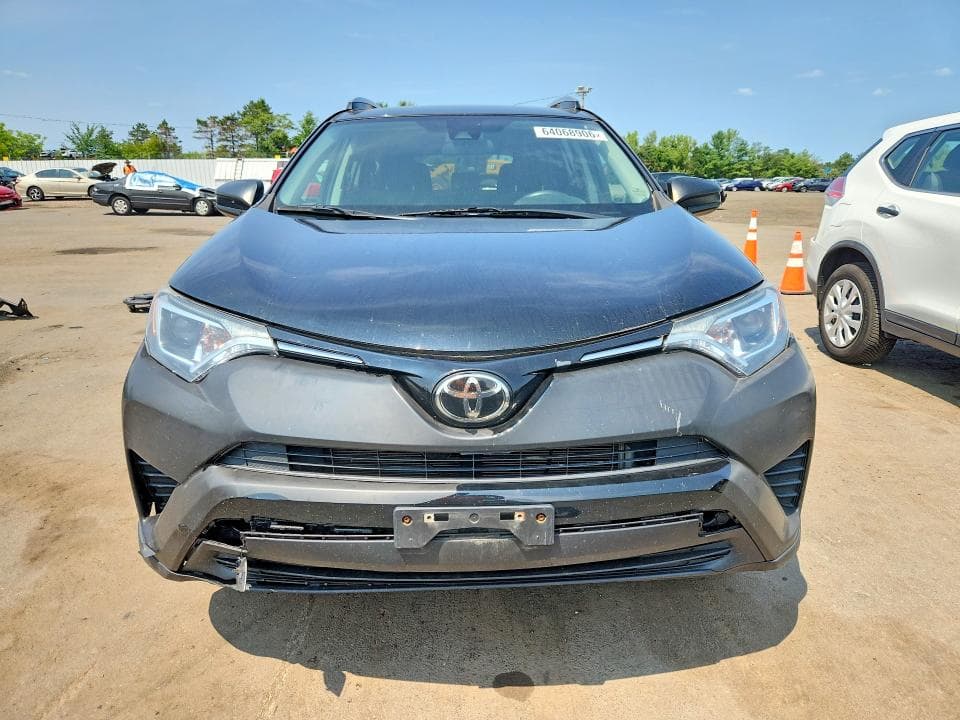 2018 TOYOTA RAV4 LE 5
