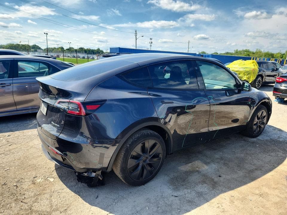 2024 TESLA MODEL Y 3