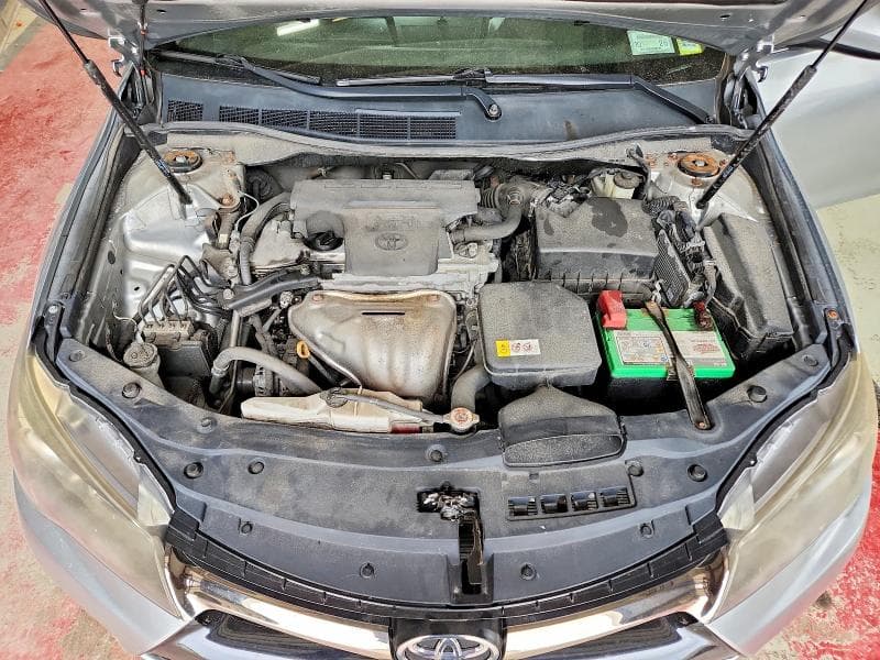 2017 TOYOTA CAMRY SE 11
