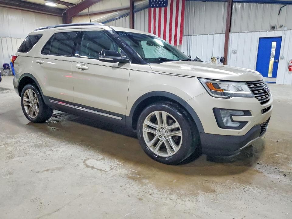 2017 FORD EXPLORER XLT 4