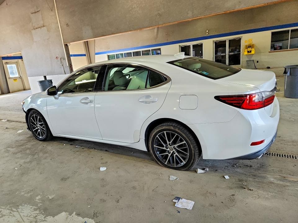 2017 LEXUS ES 350 2