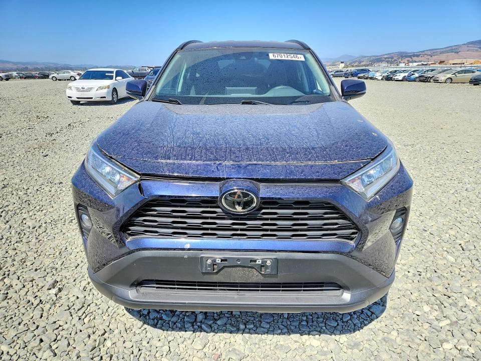 2021 TOYOTA RAV4 XLE 5