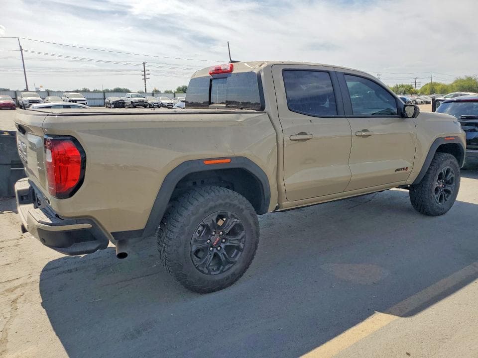 2024 GMC CANYON AT4 3