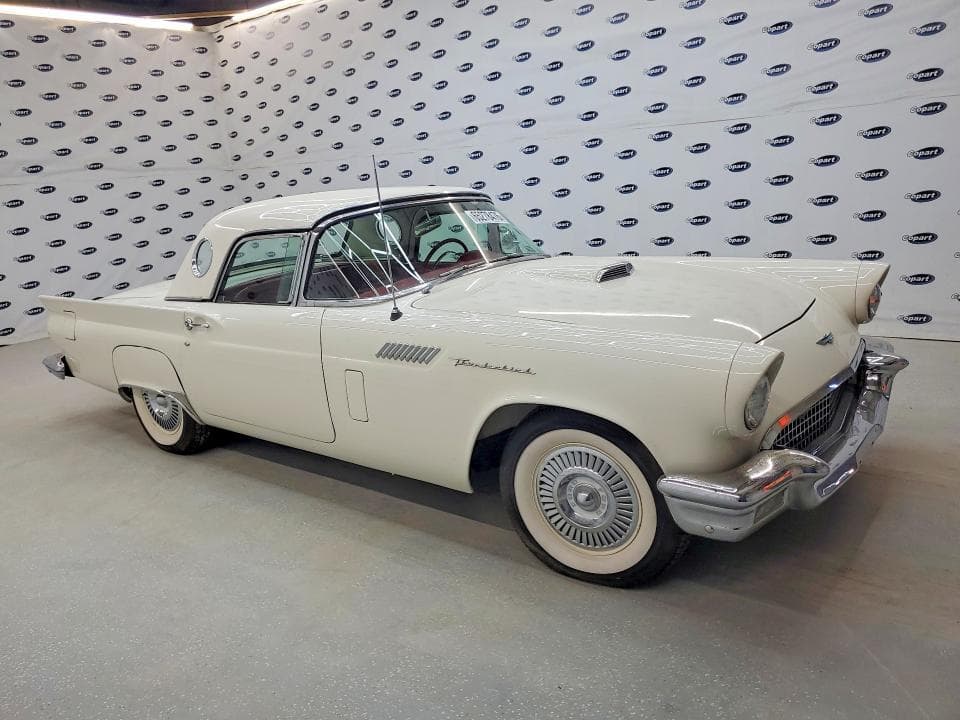 1957 FORD THUNDERBIRD LT 4