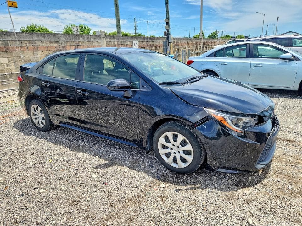 2023 TOYOTA COROLLA LE 4