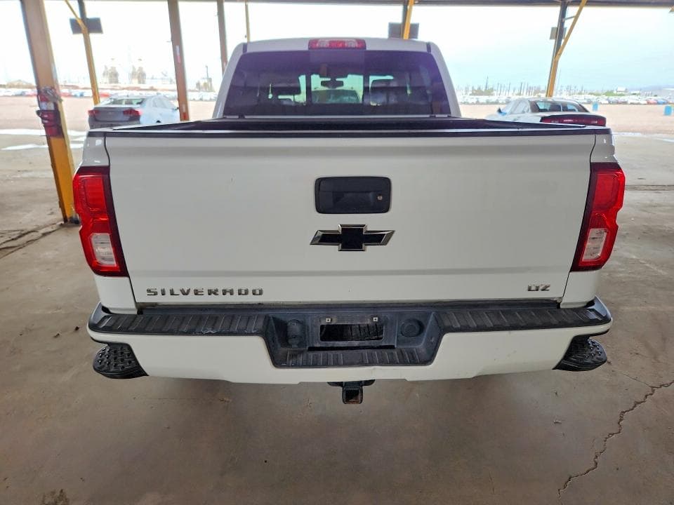 2017 CHEVROLET SILVERADO K1500 LTZ 6