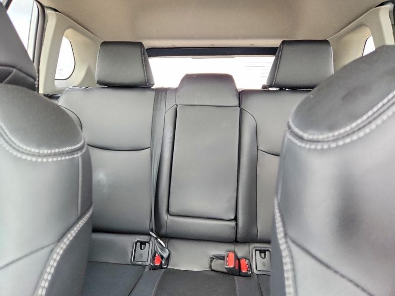 2024 TOYOTA COROLLA CROSS XLE 10