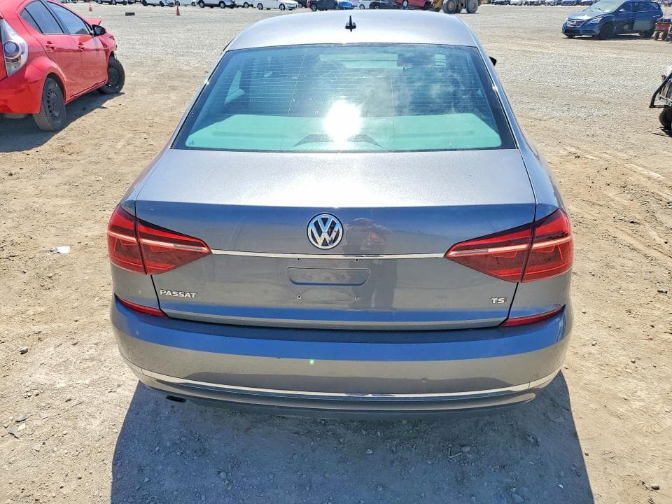 2017 VOLKSWAGEN PASSAT S 6