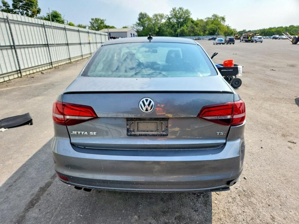 2018 VOLKSWAGEN JETTA SPORT 6